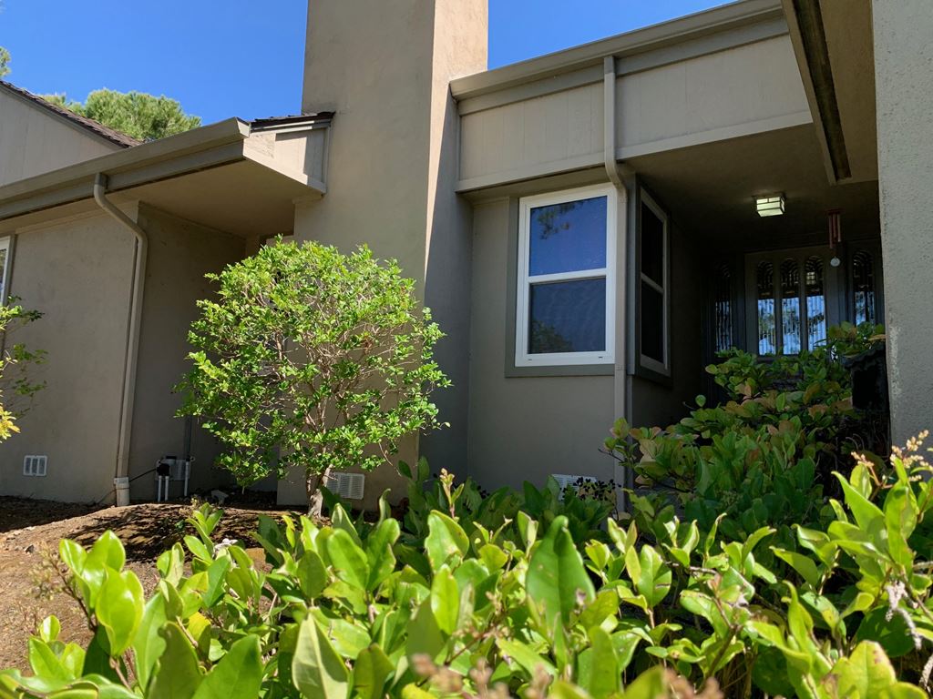 1401 Cedarwood Drive & 3422 Glendora Drive is a similar property to Metropolitan Apartments located in San Mateo