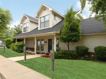 601 W. Easy Street 1-2 Beds Apartment for Rent - Photo Gallery 2