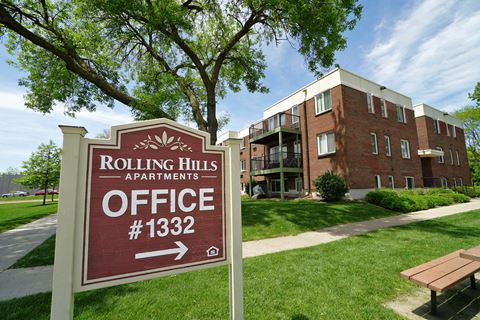 Rolling Hills apartments exterior