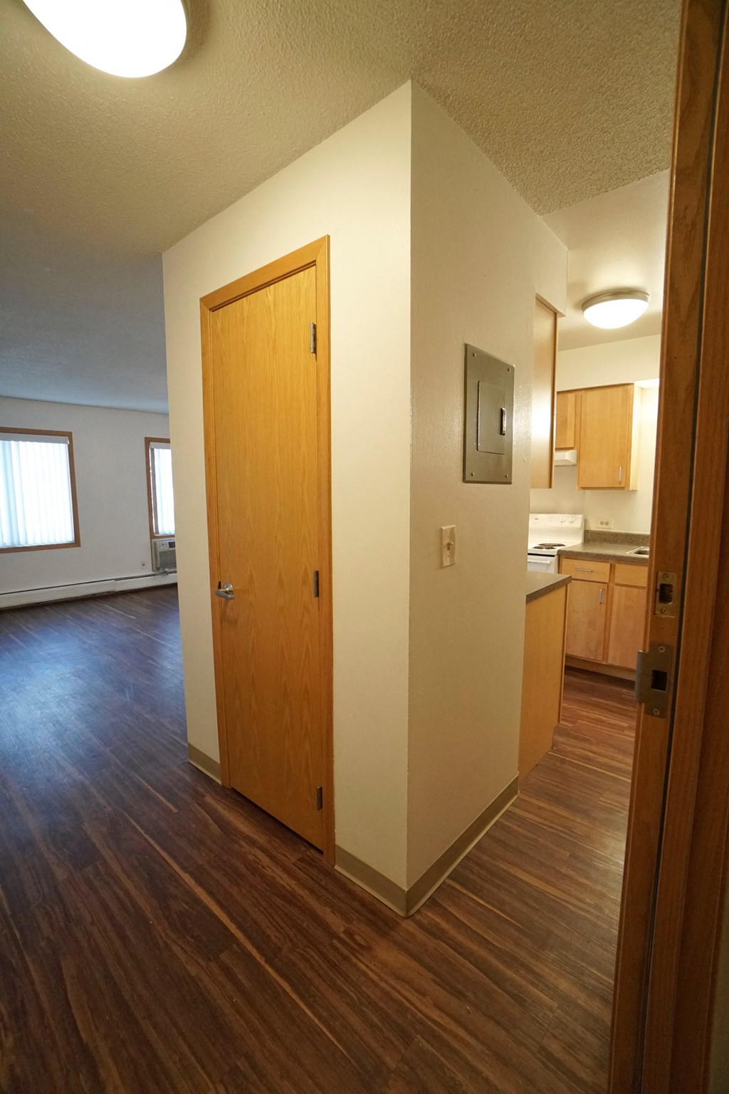 Rolling Hills apartments studio, St. Paul, Minnesota