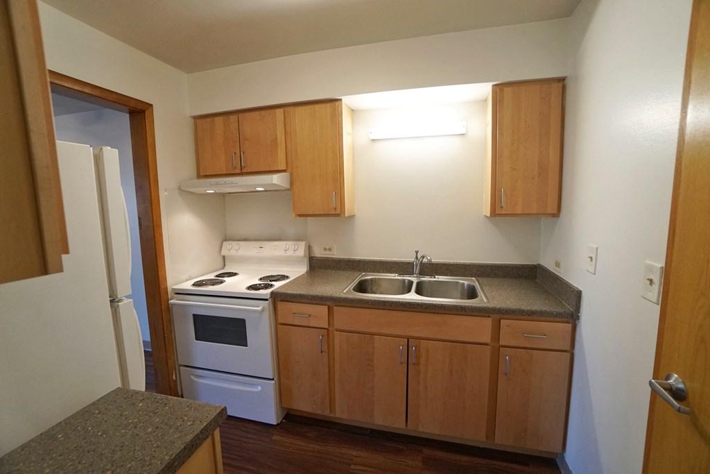 Rolling Hills apartments studio, St. Paul, Minnesota