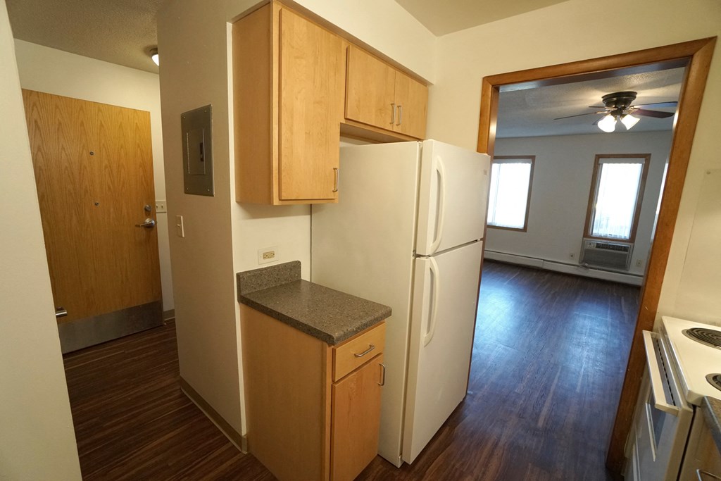 Rolling Hills apartments studio, St. Paul, Minnesota