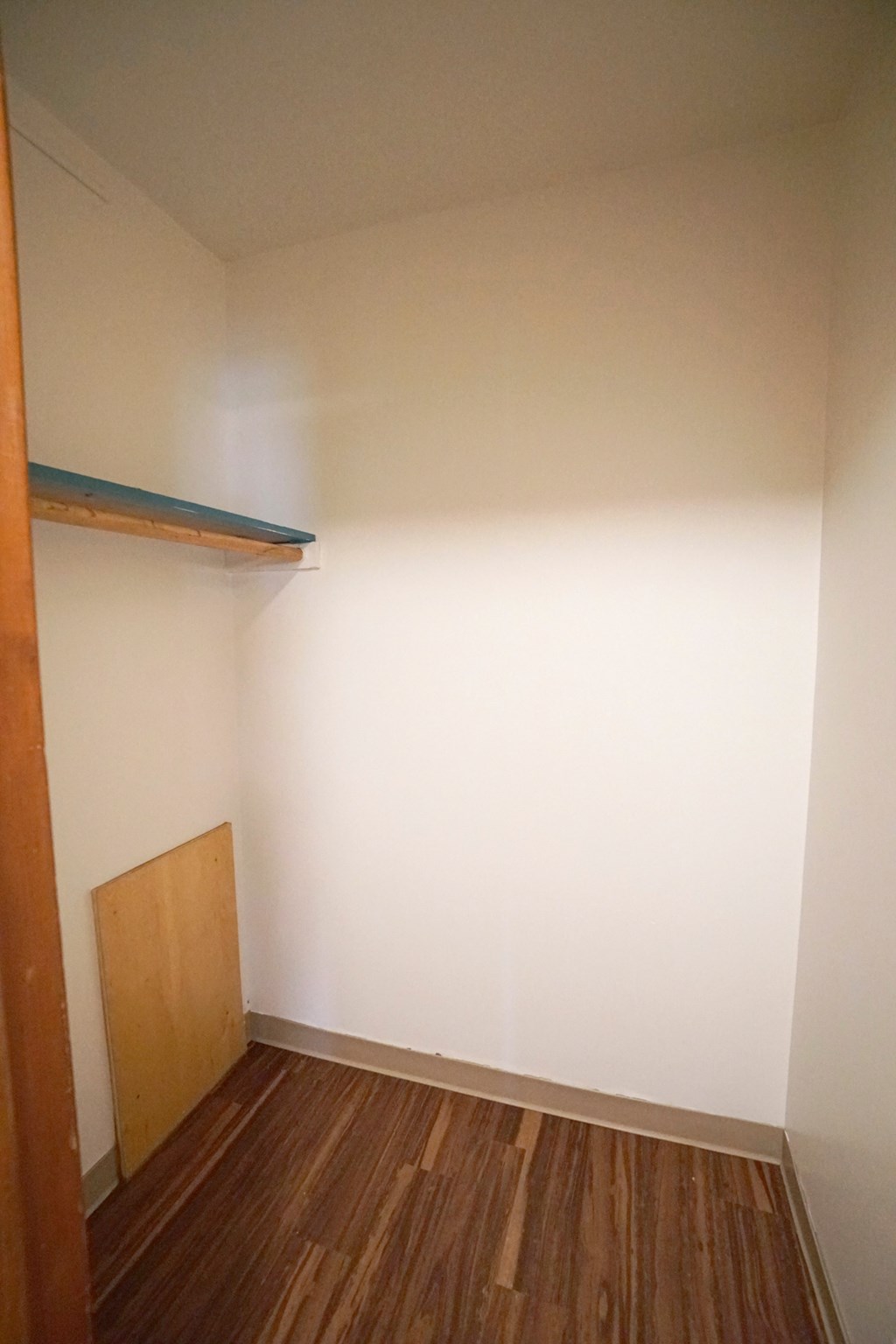 Rolling Hills apartments studio, St. Paul, Minnesota