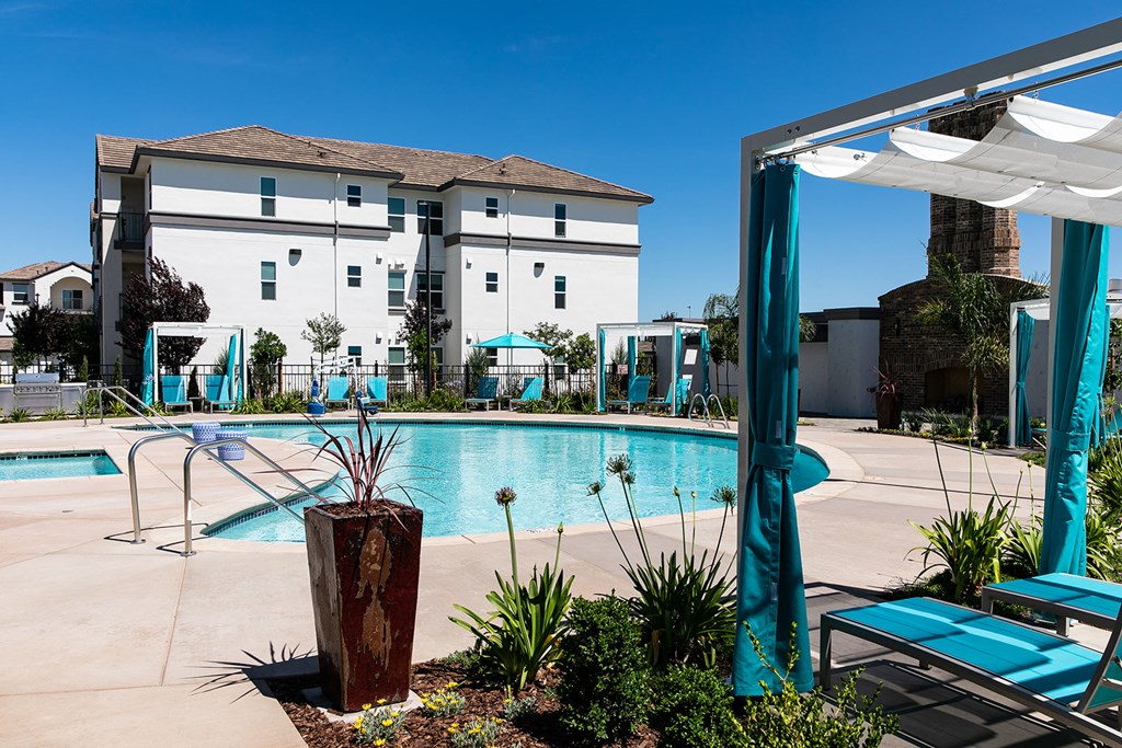 Pool with Lounge Chairs l The James Apartments in Rocklin CA 