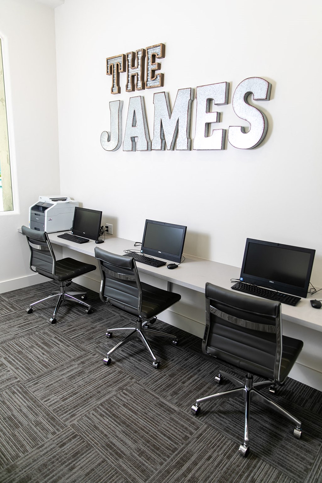 Business Center l The James Apartments in Rocklin CA 