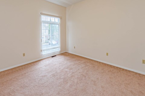 Large Master Bedroom at Blueberry Hill Apartments, Rochester, NY