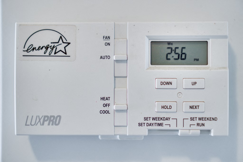 Central Air And Heat at Highlander Park Apts, California