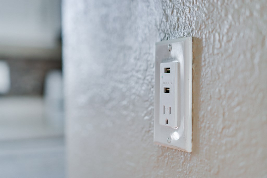 Charge Area at Highlander Park Apts, California