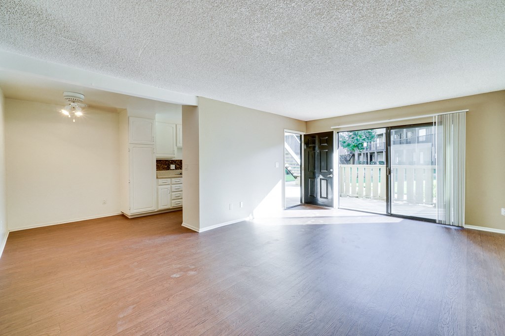 Carpeted Lounge Area at Highlander Park Apts, Riverside, California