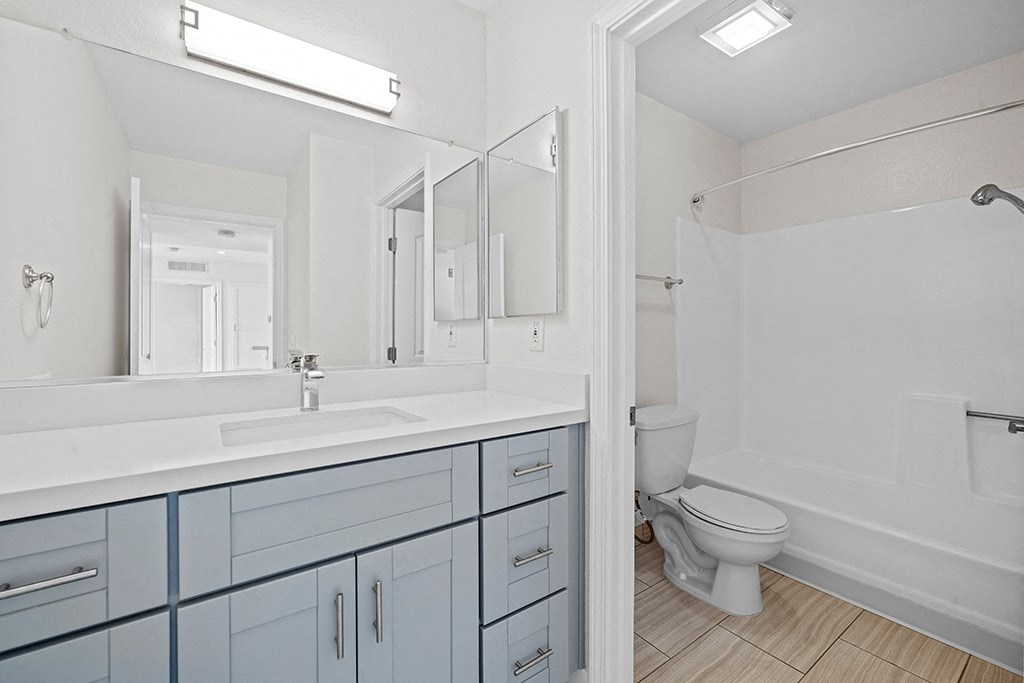 Bathroom at Hillside View, Los Angeles