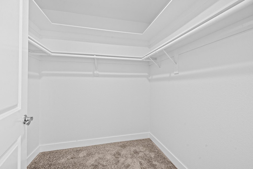 Large Closet at Hillside View, California, 90046