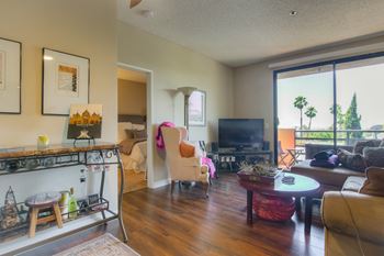 Spacious And Well Appointed Living Spaces at Hollywood Vista, Hollywood, CA