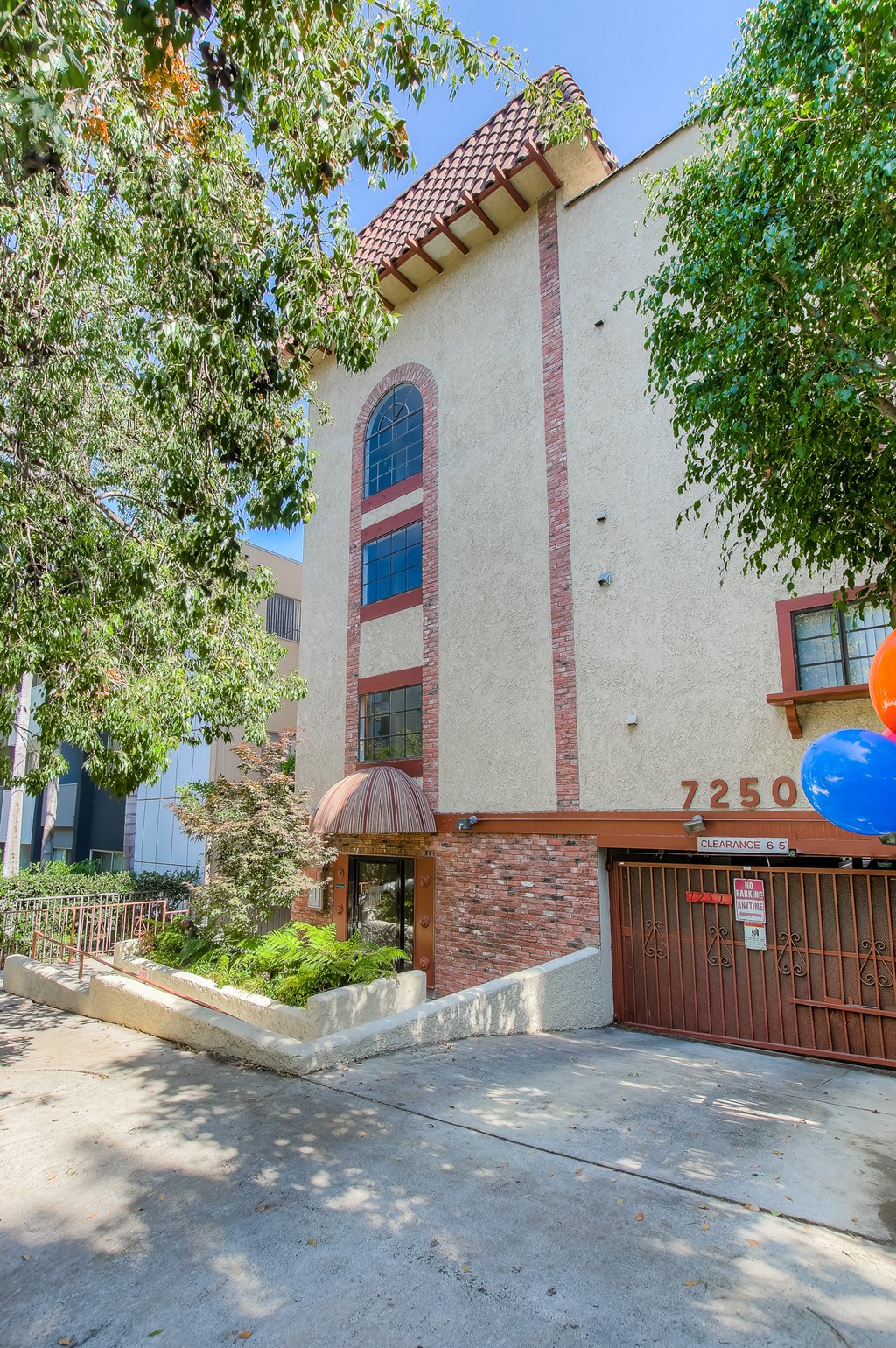 Gated Community at Joro Properties, Hollywood, 90046