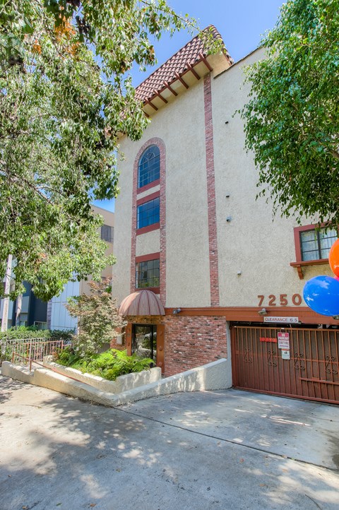 the building in which the apartment is located