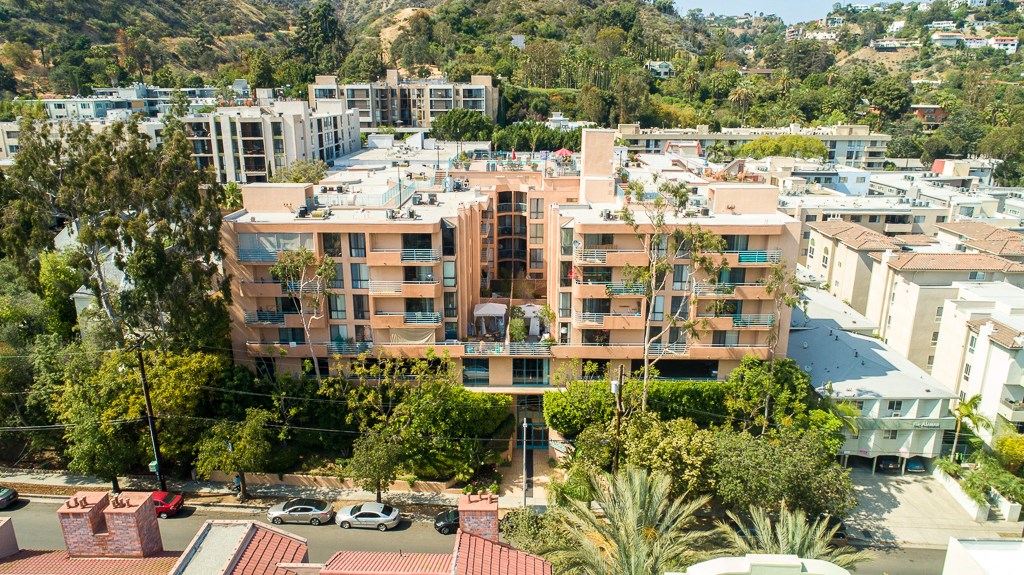 Large View at La Vista Terrace, Hollywood, 90046