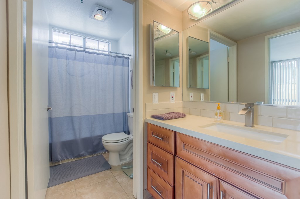 Separate Bathroom at La Vista Terrace, California
