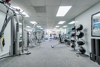 World-Class Fitness Center at La Vista Terrace, Hollywood, California - Photo Gallery 43