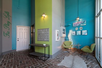 Social Niches Social Niches at Fix Play Lofts, Birmingham, Alabama - Photo Gallery 4