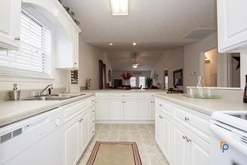1256 Longpoint Drive 2 Beds Apartment for Rent - Photo Gallery 2