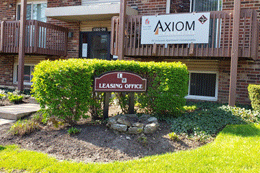 1307 W. Lincoln Highway 1-3 Beds Apartment for Rent Photo Gallery 1
