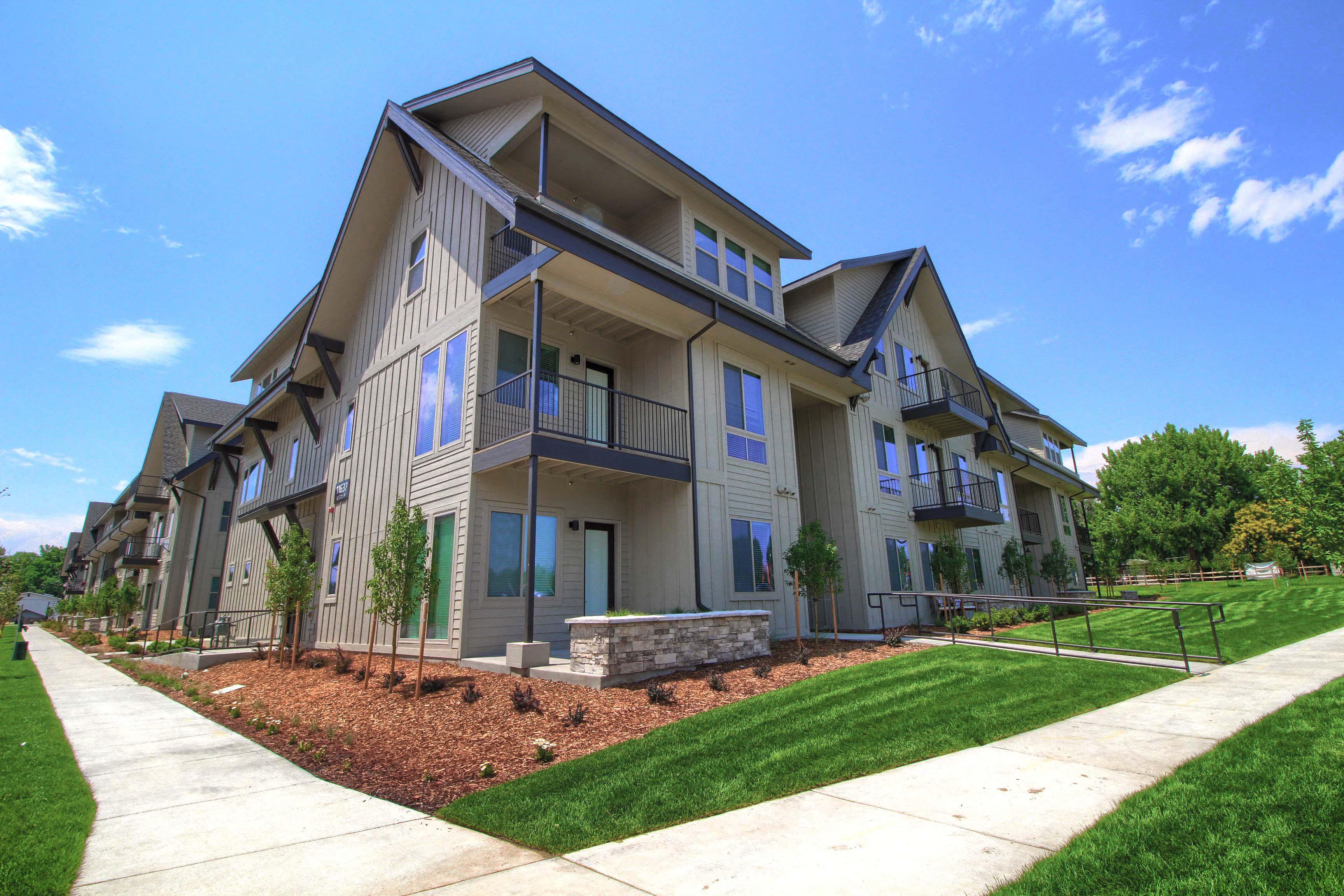Timberline Farms Apartments in Arvada, CO