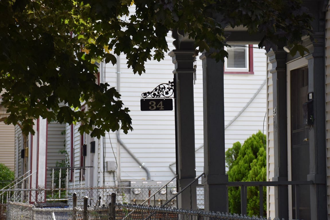 A house with the number 34 on the front.
