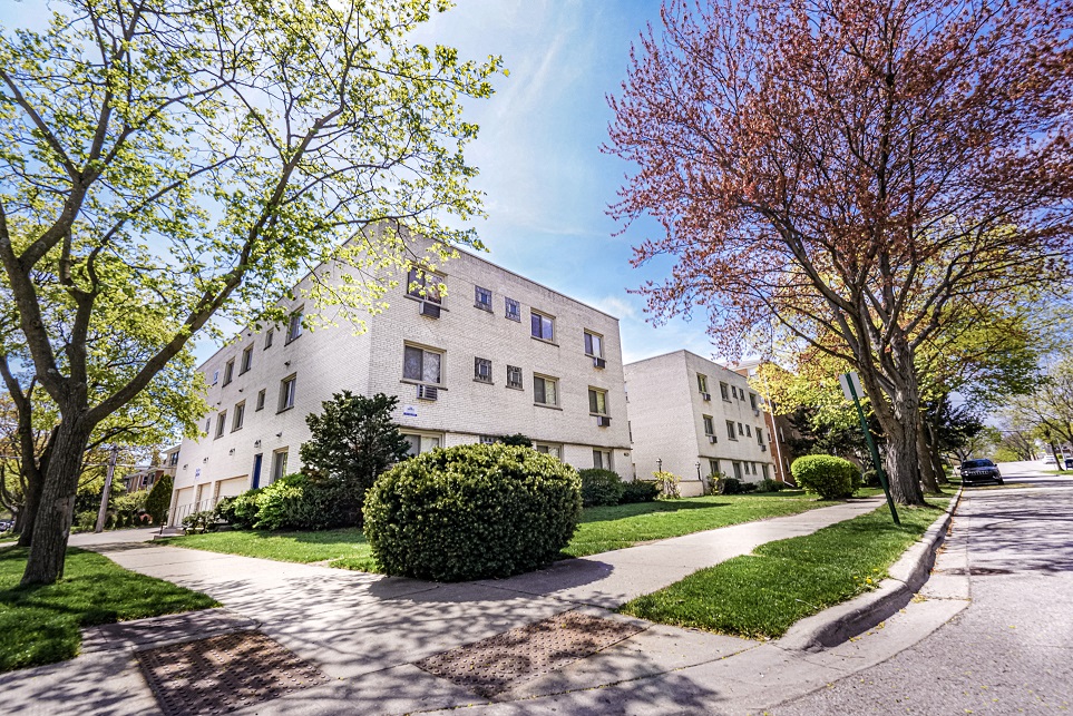 the building in which the apartment is located