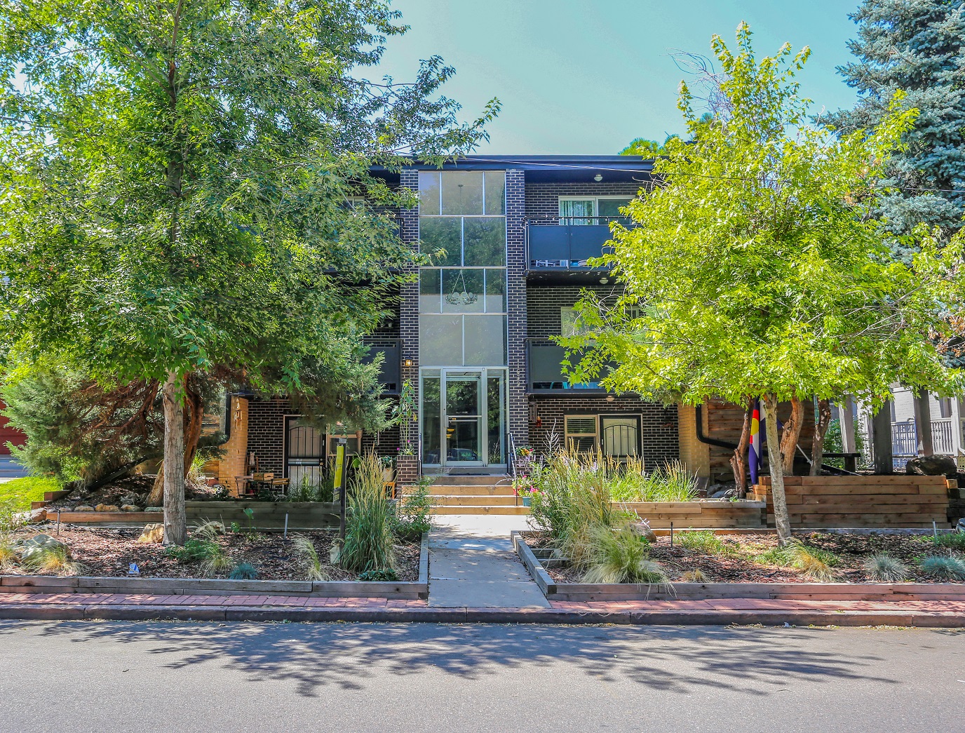 1639 Race Apartments in Denver, Colorado