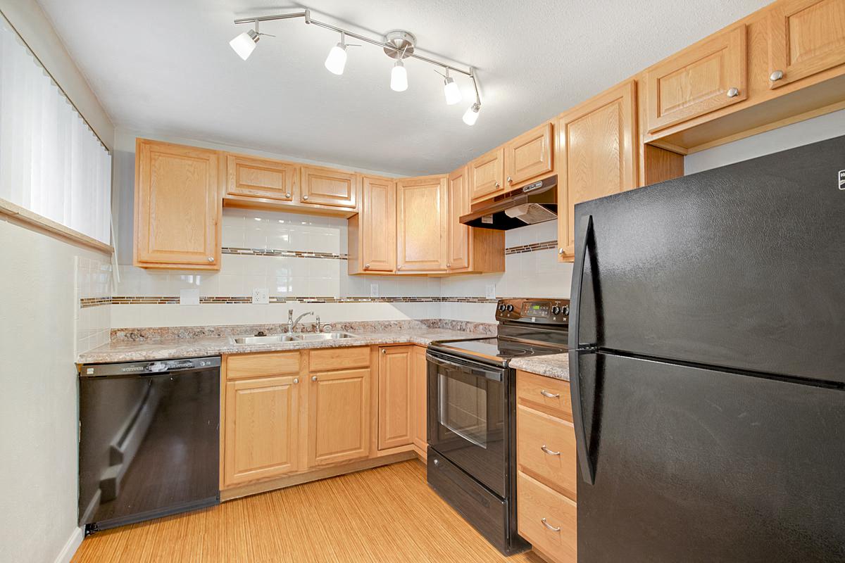 1639 Race Apartments in Denver, Colorado