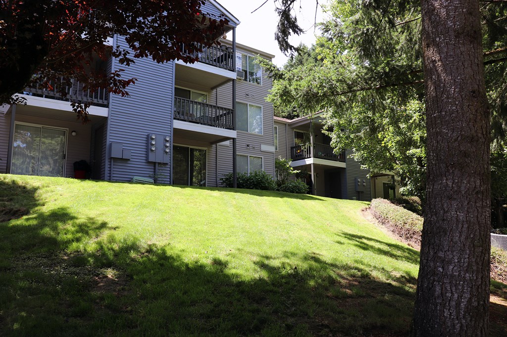 Lush Green Landscape at Townfair Apartments, Gresham
