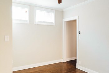6912 N Wayne Ave Studio-2 Beds Apartment for Rent - Photo Gallery 17