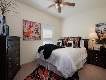 1401 E. Patriot Ave. 1-2 Beds Apartment for Rent - Photo Gallery 4