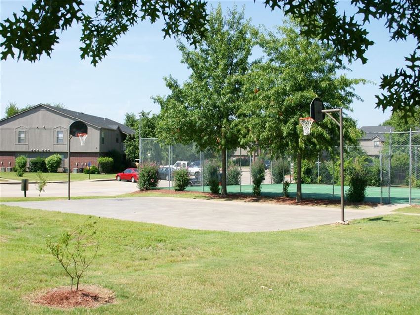 The Fairways At Lost Springs Apartments, 2900 N. Dixieland Road, Rogers