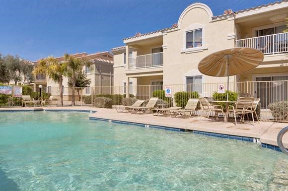 Plaza Manuel Ortega Apts