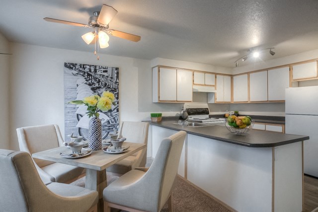 Eat In Kitchen at Fieldstone Apartments, Fairview, Oregon