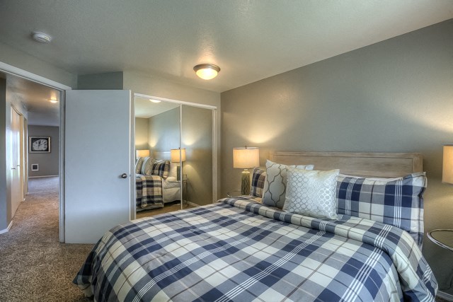 Gorgeous Bedroom Gorgeous Bedroom at Fieldstone Apartments, Fairview, 97024