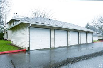 Garages at Waverly Gardens Apartments, Portland, OR