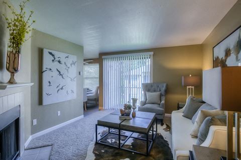 Spacious Living Room at Waverly Gardens Apartments, Portland, 97233