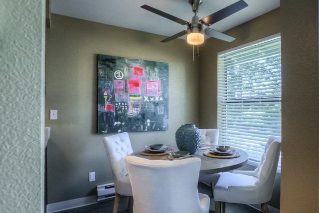 Dining Area at Waverly Gardens Apartments, Portland