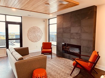 340 E. State Street Studio-2 Beds Apartment for Rent - Photo Gallery 5