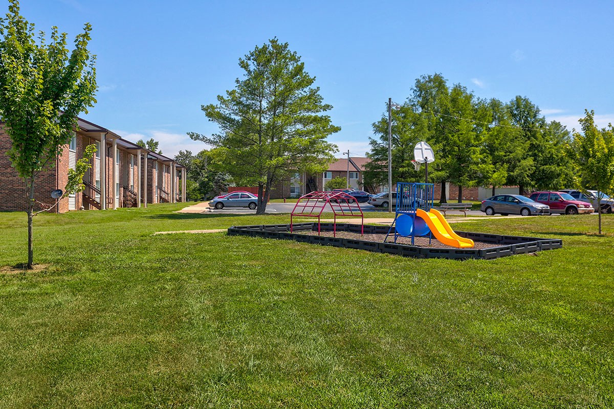 Country PlaceScottsville Apartments, 51 Hinton Ave, Scottsville, KY