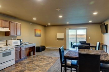 907 3rd Street NW Studio-3 Beds Apartment for Rent - Photo Gallery 4