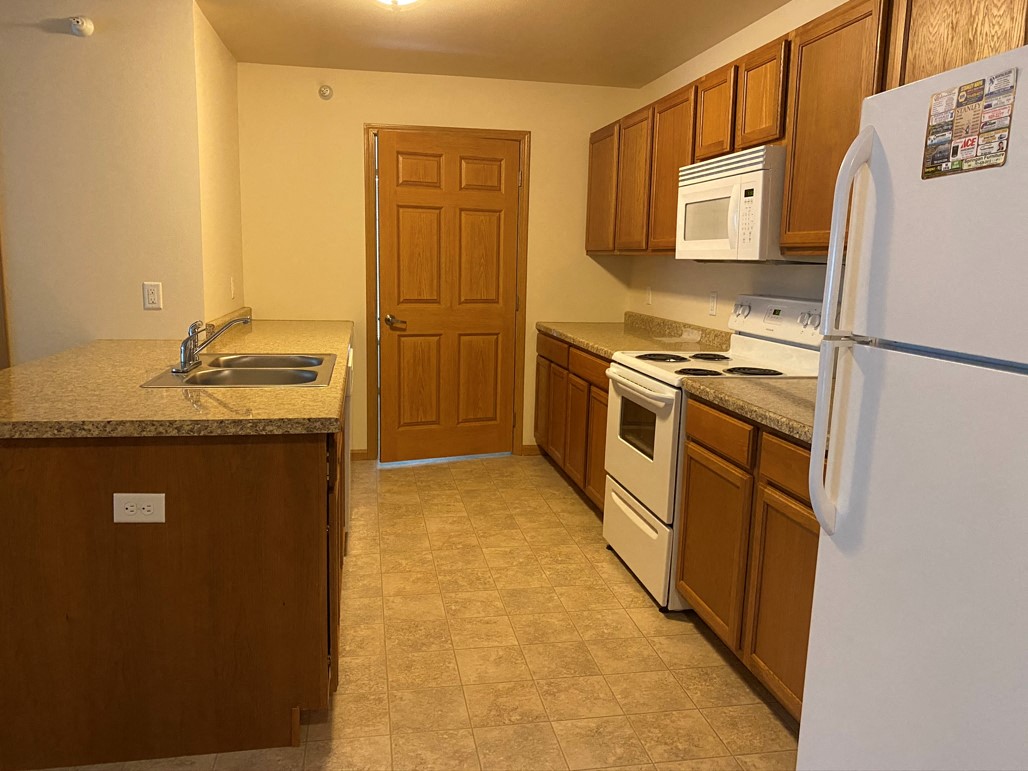 901 5th Street SE 1-3 Beds Apartment for Rent - Photo Gallery 33