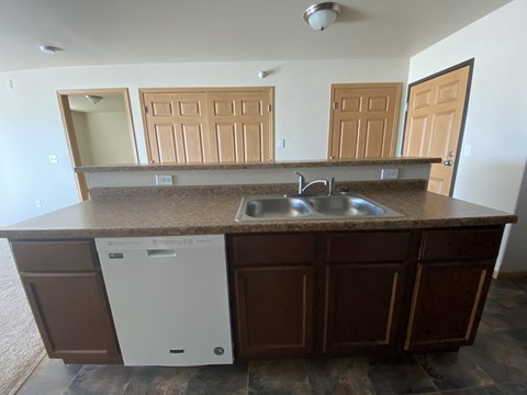 901 5th Street SE 1-3 Beds Apartment for Rent - Photo Gallery 34