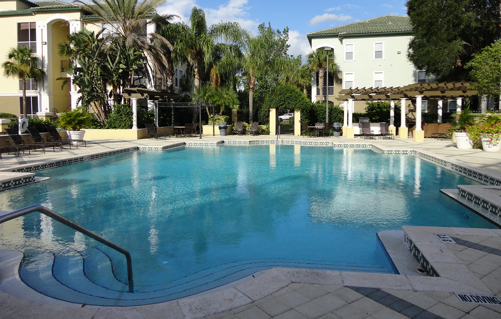 Allegro Palm Apartments In Riverview Fl