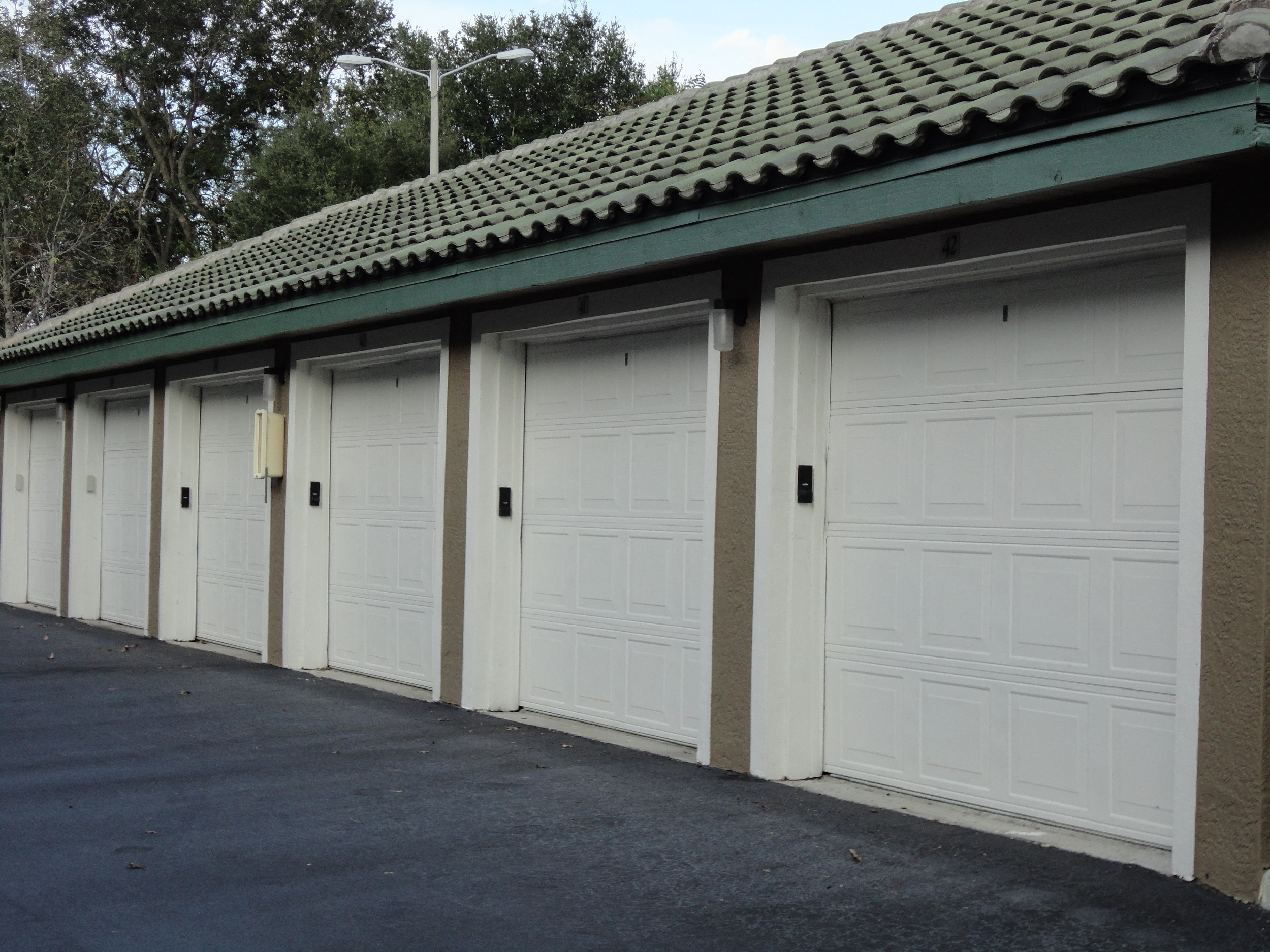 Storage space Allegro Palm Riverview Florida