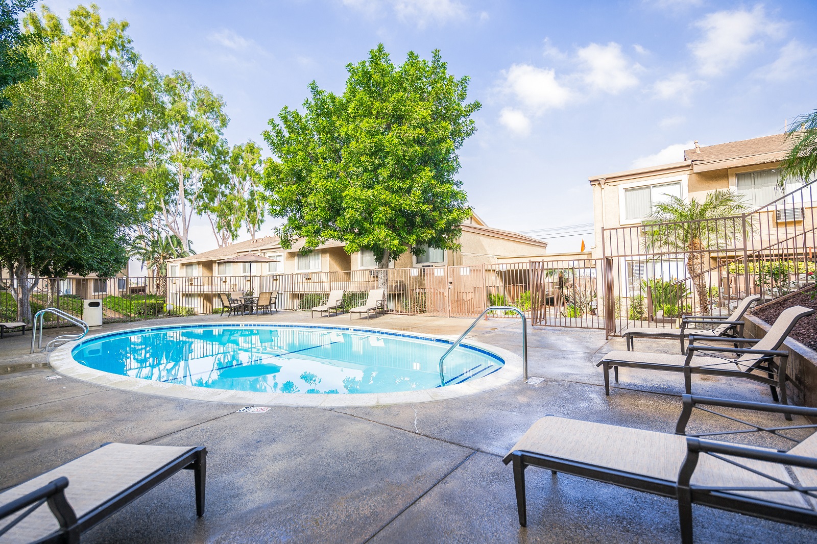 Las Colinas Apartments Apartments In Riverside Ca