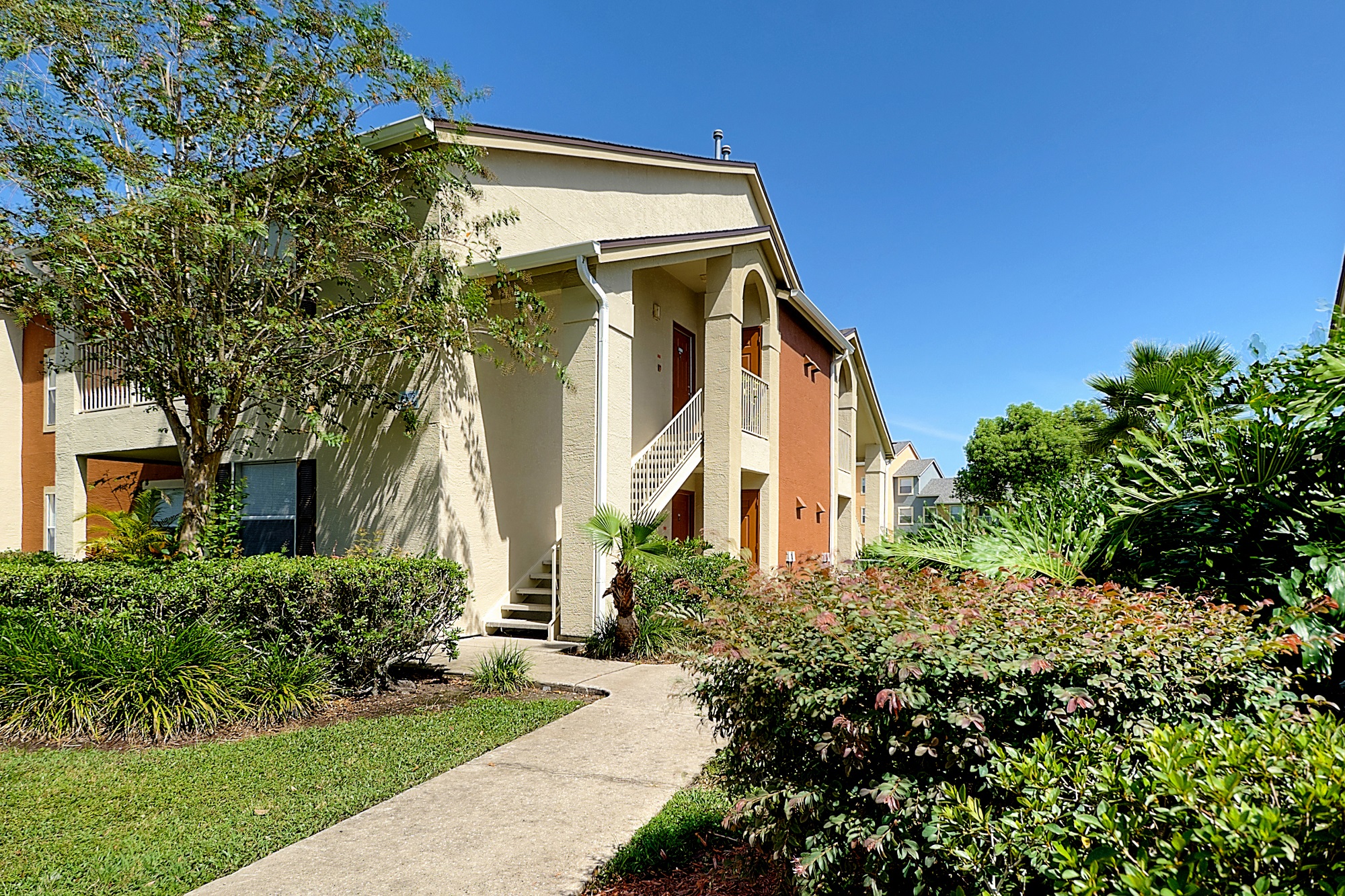 Exterior Building Walking Path Stairs Orlando Florida
