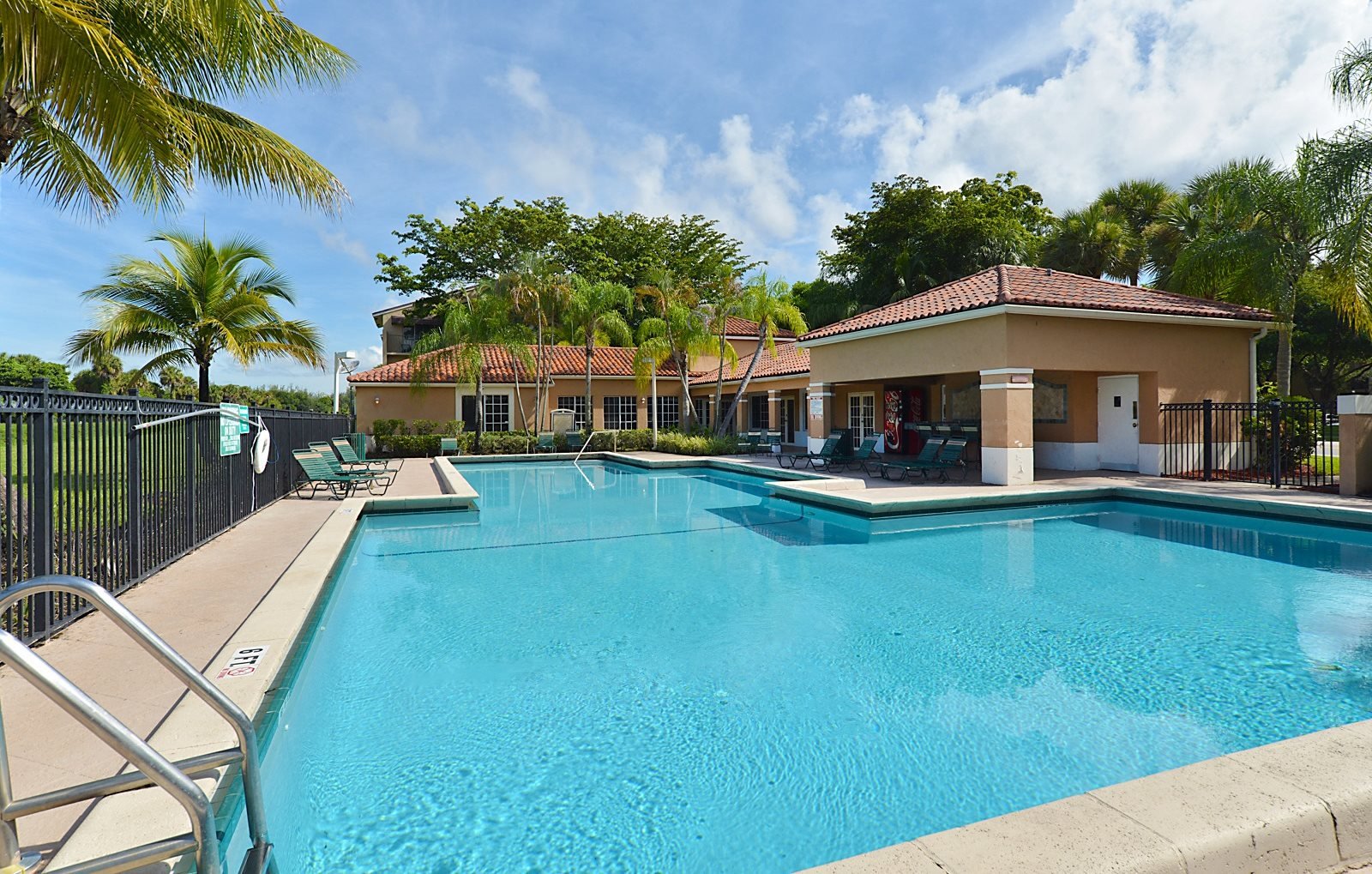 St Andrews Condominiums Apartments In West Palm Beach Fl