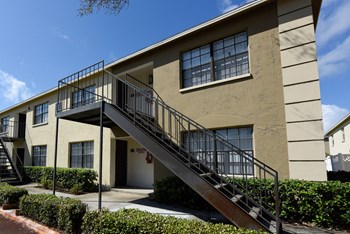 Exterior of building Westminster Tampa Florida - Photo Gallery 25